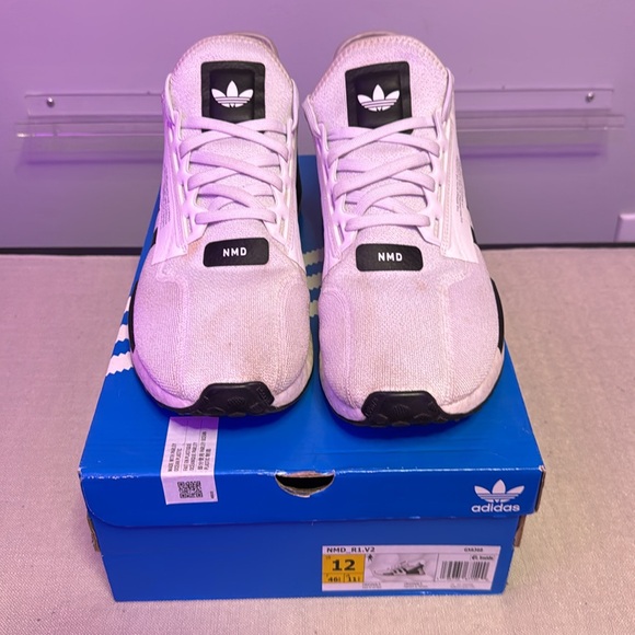 Adidas NMD R1 V2 - Picture 2 of 4